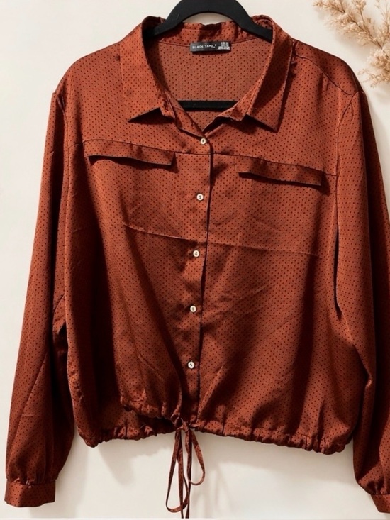 Black Tape_ Tops - Black Tape Rust Polka Dot Tie Hem Blouse XL